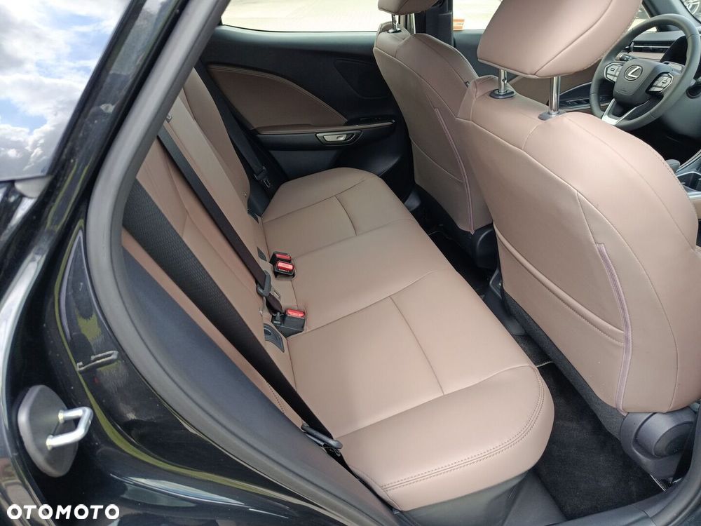 Lexus LBX 1.5 Hybrid Elegant - 10