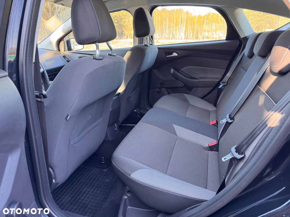 Ford Focus 1.6 TDCi DPF Start-Stopp-System Ambiente - 9