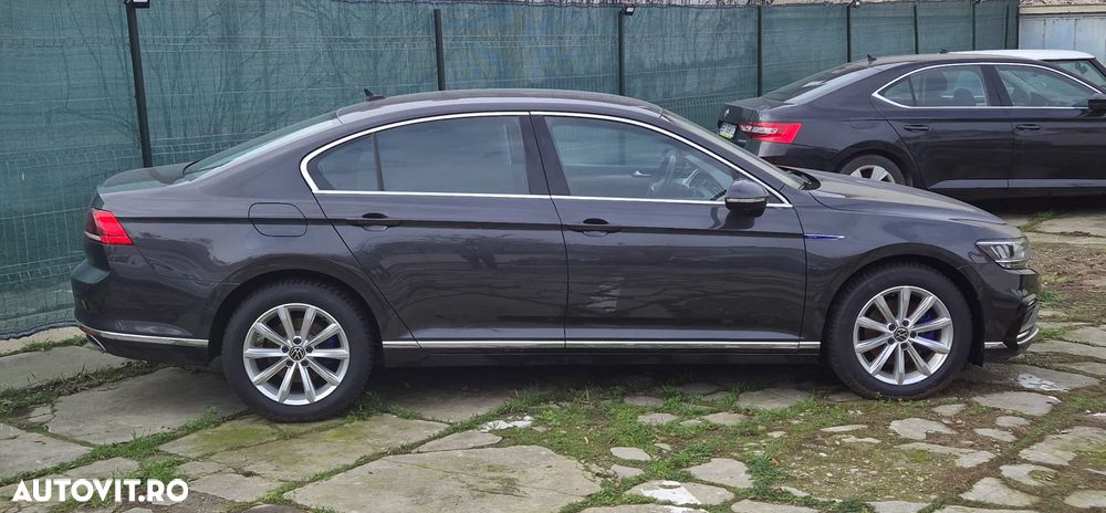 Volkswagen Passat - 3