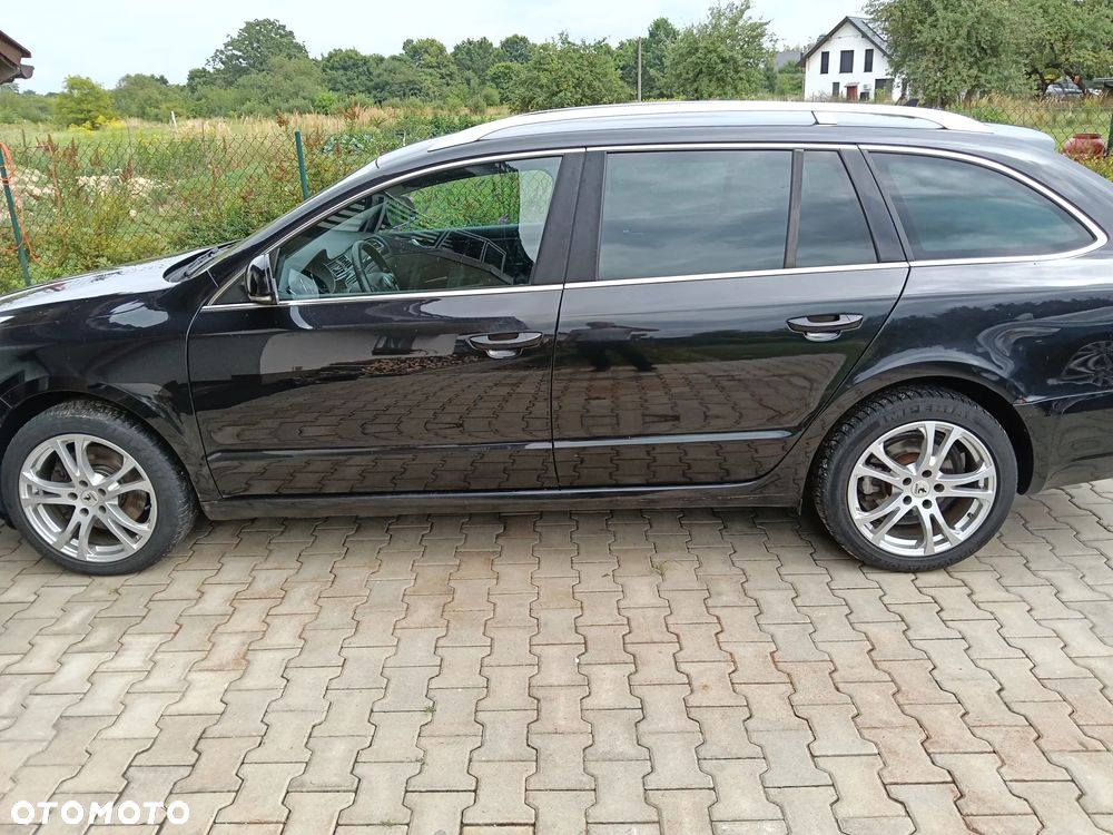 Skoda Superb 2.0 TDI Ambition DSG - 5