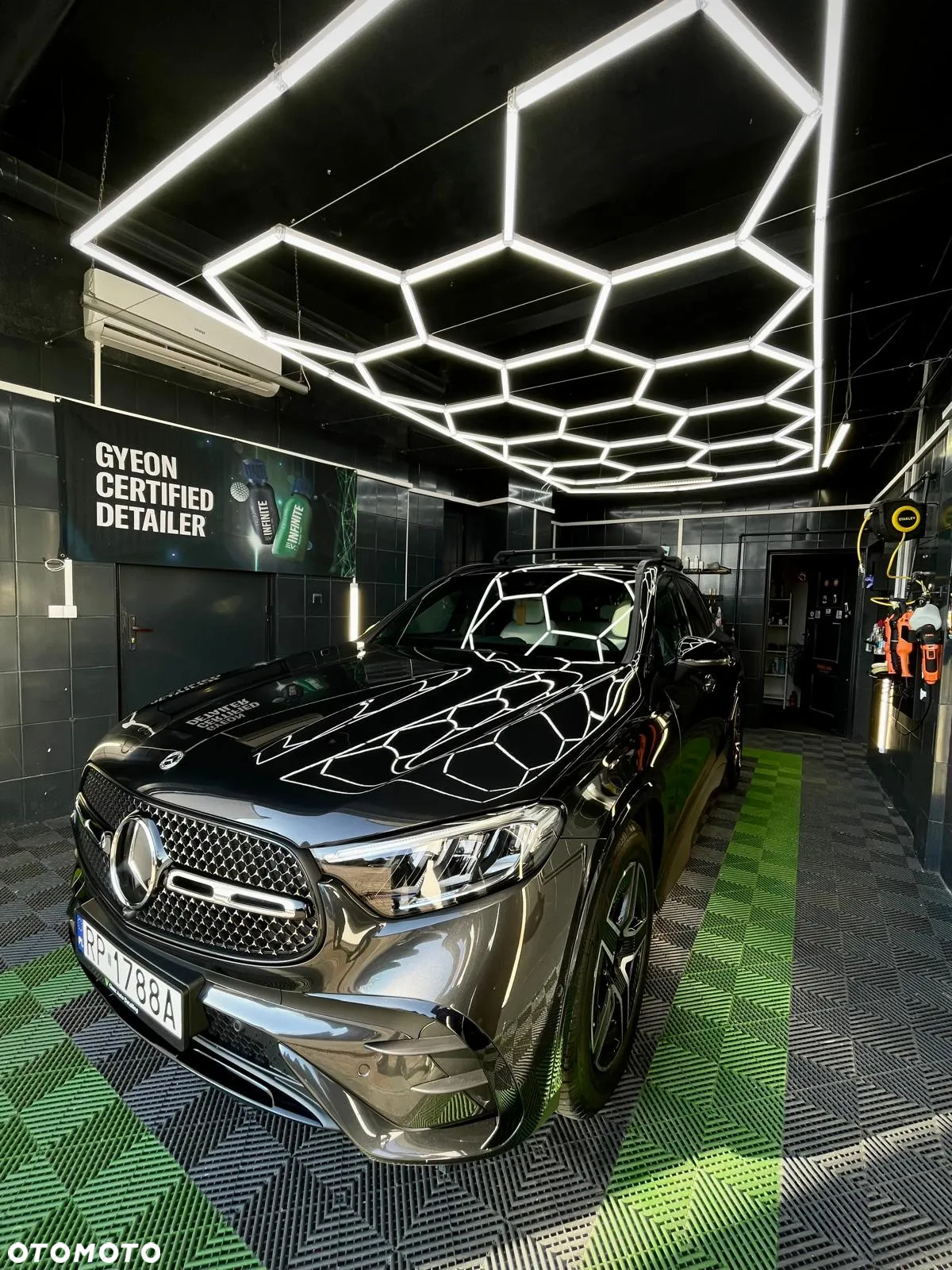 Mercedes-Benz GLC 300 de 4-Matic AMG Line - 12