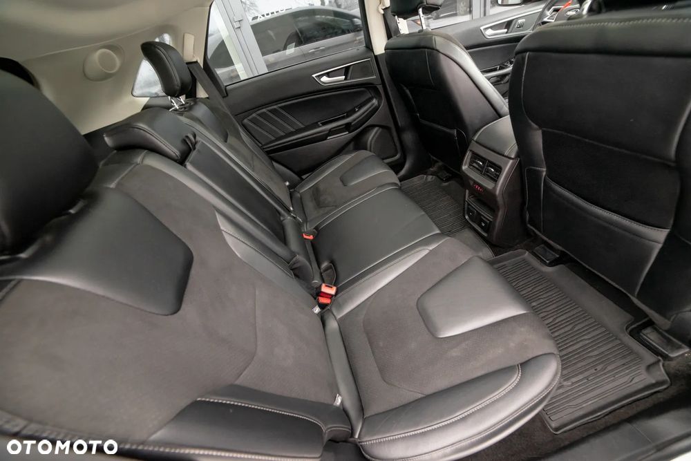 Ford Edge - 40