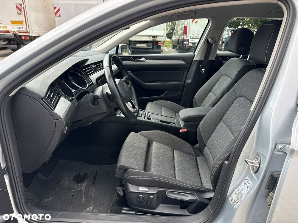 Volkswagen Passat 1.5 TSI EVO Business DSG - 11