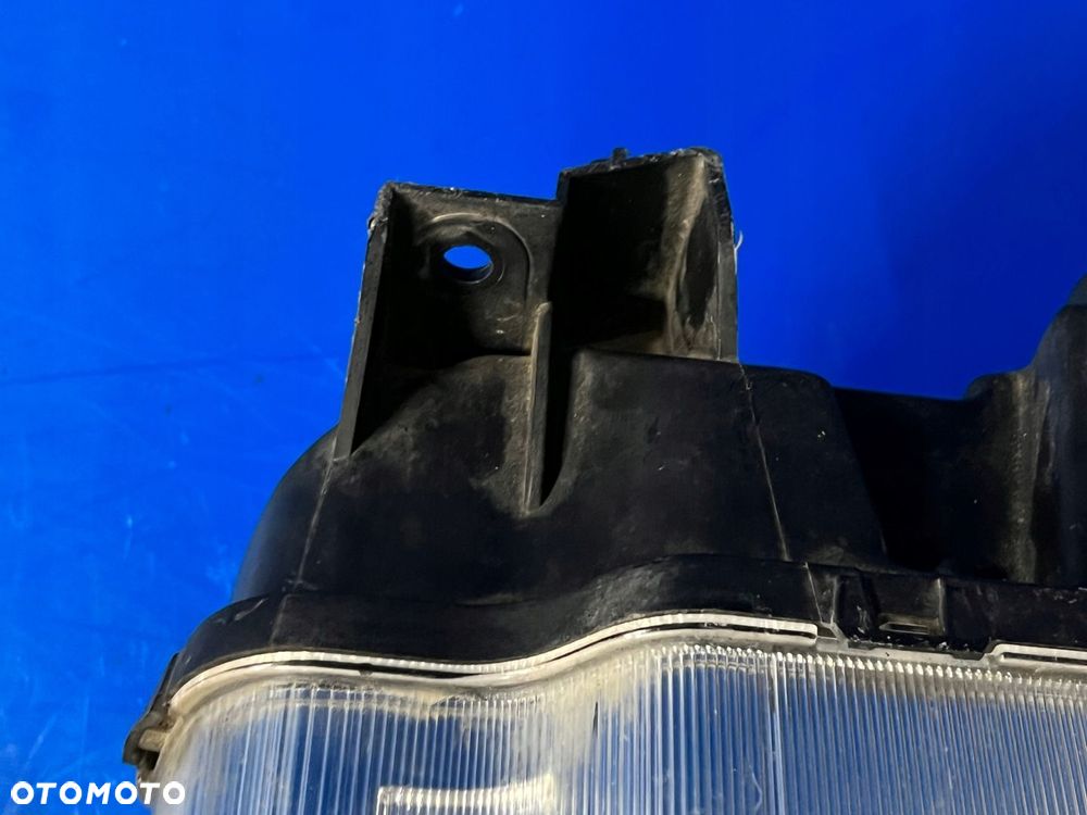 LAMPY BI XENON DODGE CHALLENGER KOMPLETNE BDB - 12