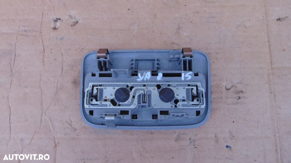 Plafoniera Toyota Yaris motor 1.3 benzina an 2005-2010 - 2