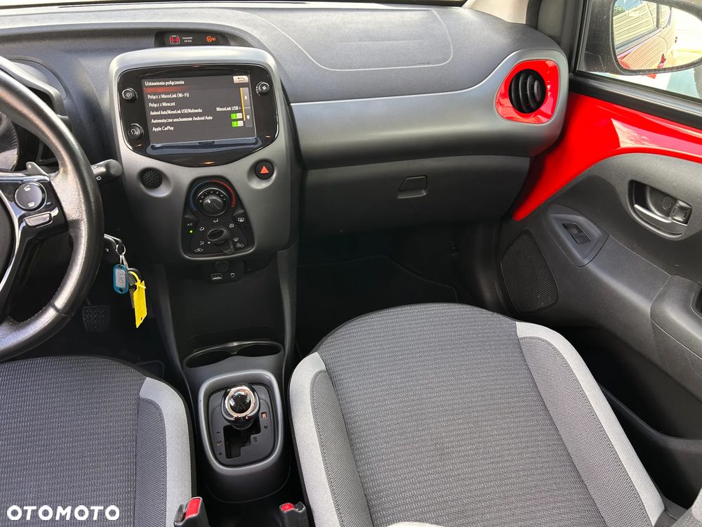 Toyota Aygo x.shift x-play connect - 18