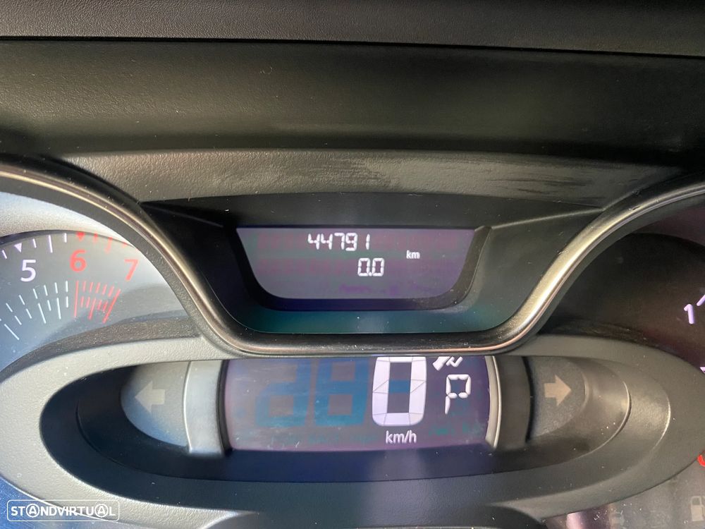 Renault Captur - 46