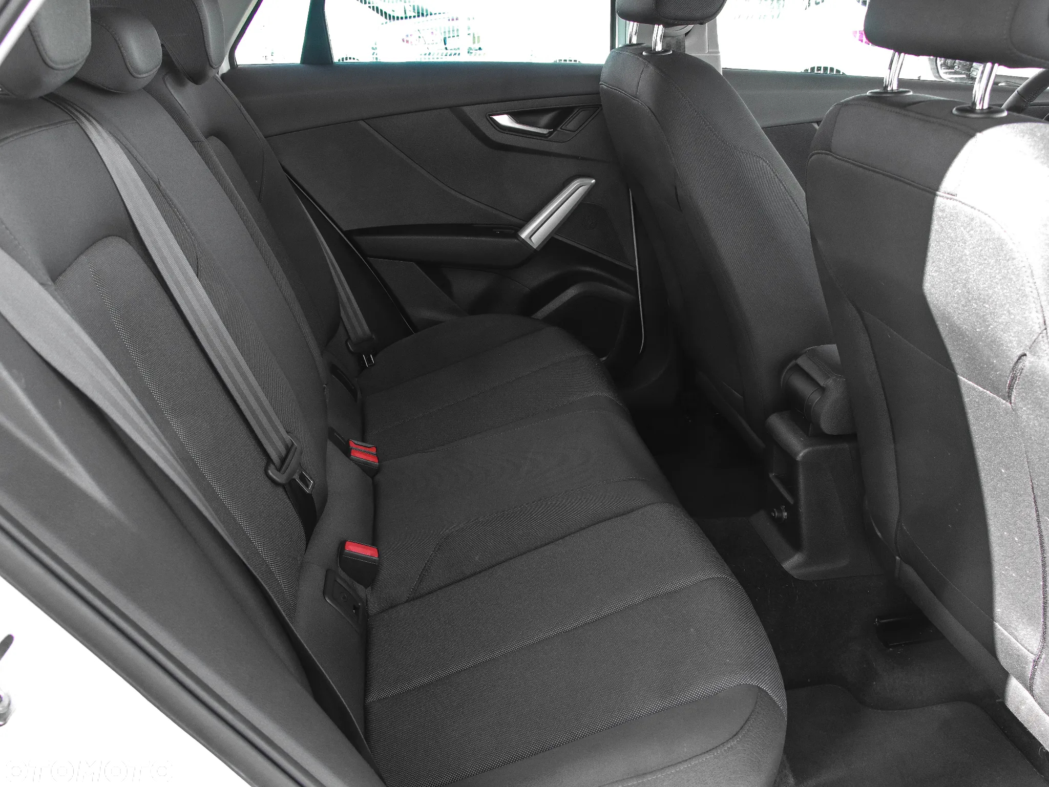 Audi Q2 35 TFSI S tronic - 13