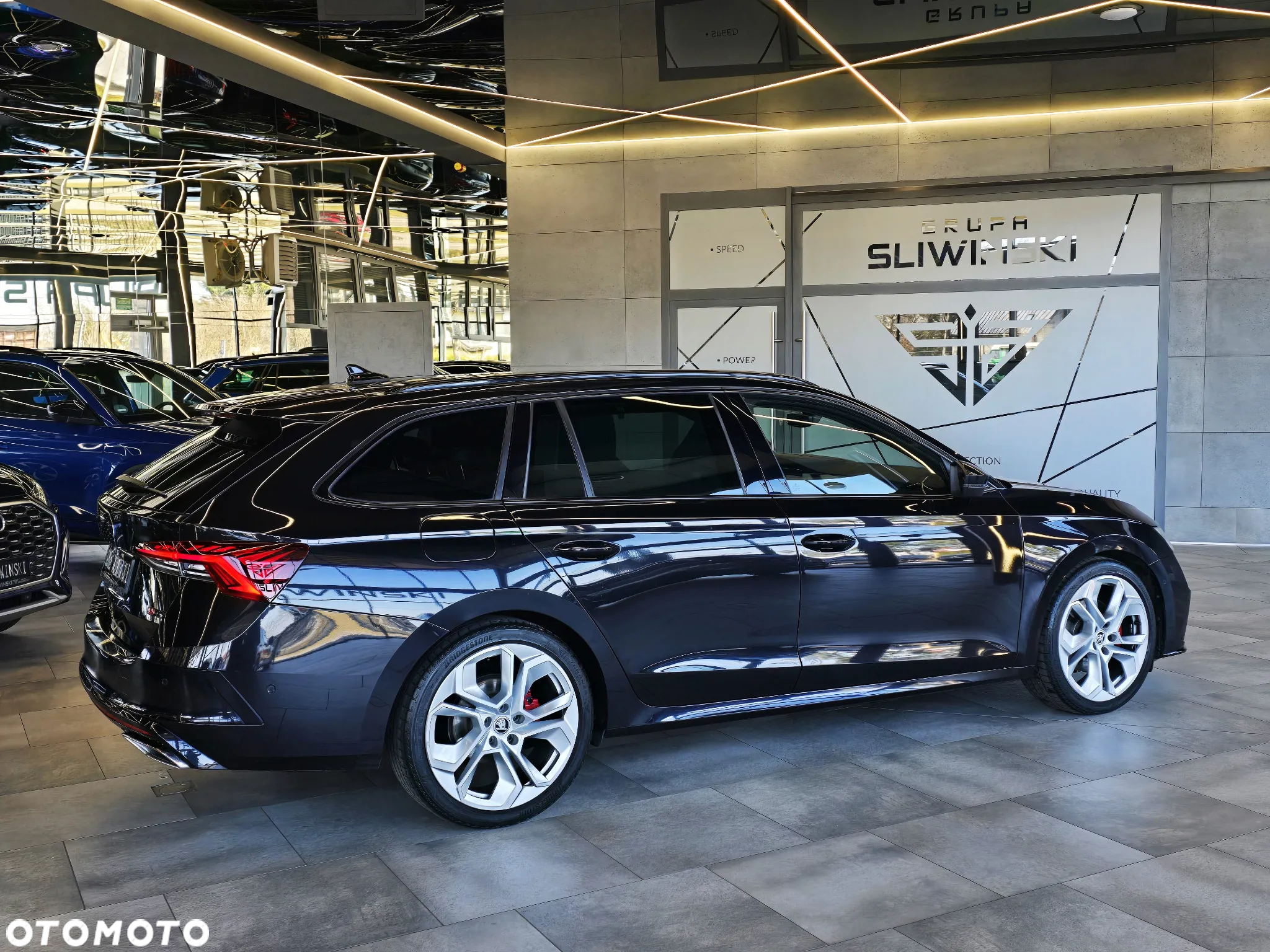 Skoda Octavia 2.0 TDI DSG 4x4 RS Plus - 10