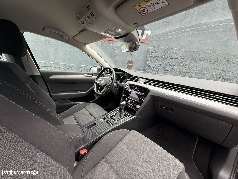 VW Passat Variant 2.0 TDi Business DSG - 9