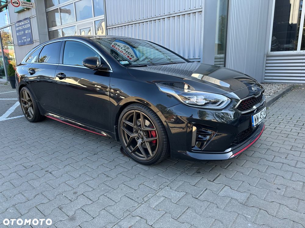 Kia Procee'd