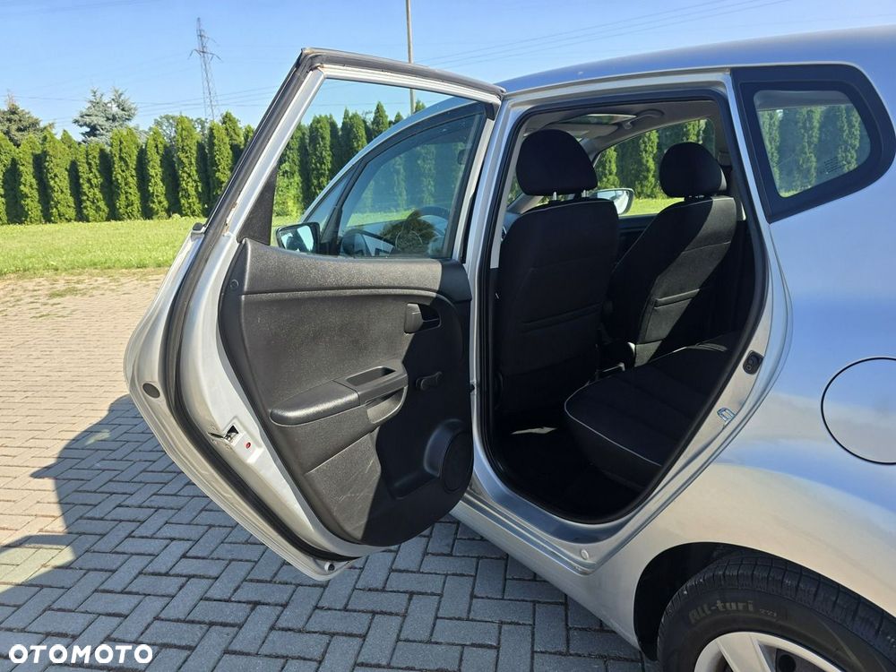Kia Venga - 18
