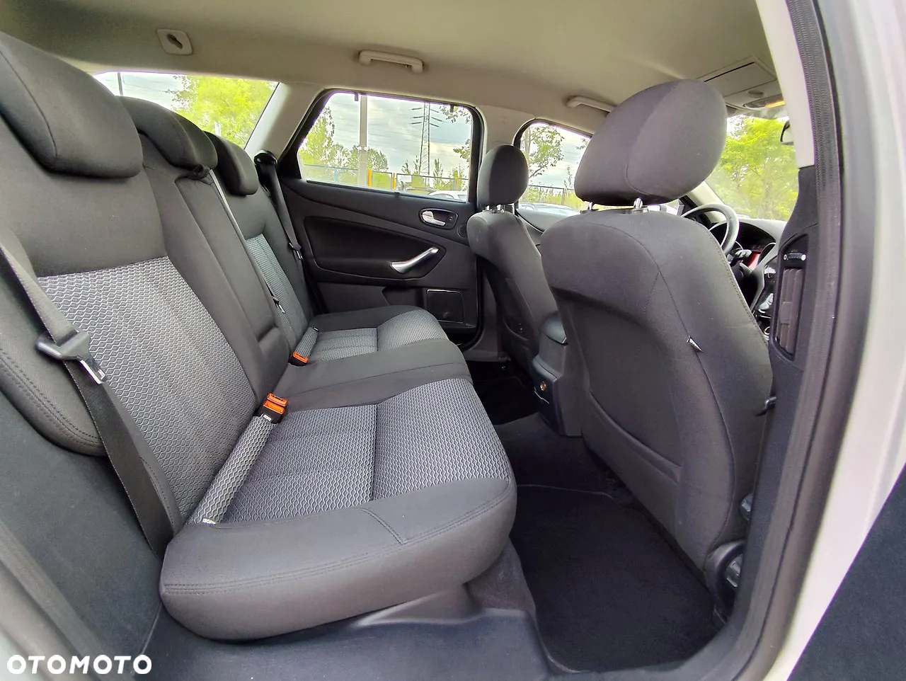 Ford Mondeo 2.0 TDCi Ghia - 9