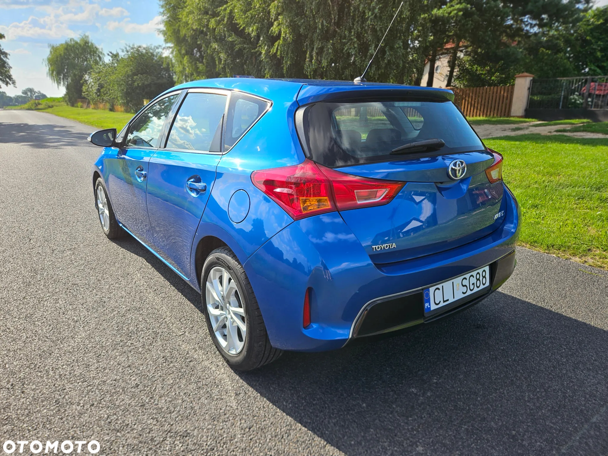 Toyota Auris 1.4 D-4D Premium Comfort - 2