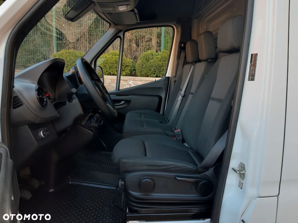 Mercedes-Benz Sprinter 317 CDI - 12
