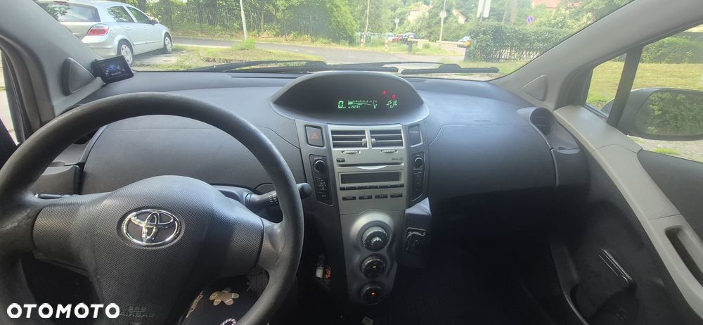 Toyota Yaris 1.4 D-4D Terra A/C - 9