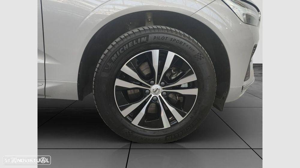 Volvo XC 60 2.0 T6 PHEV Core AWD - 10