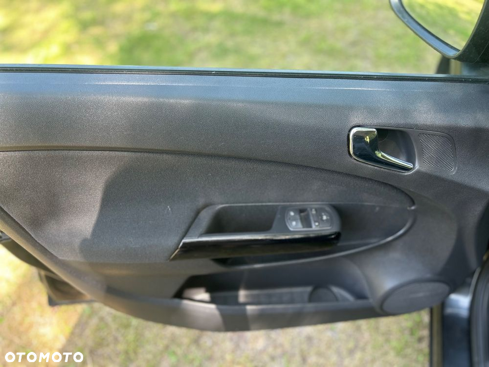 Opel Corsa 1.4 16V Active - 16