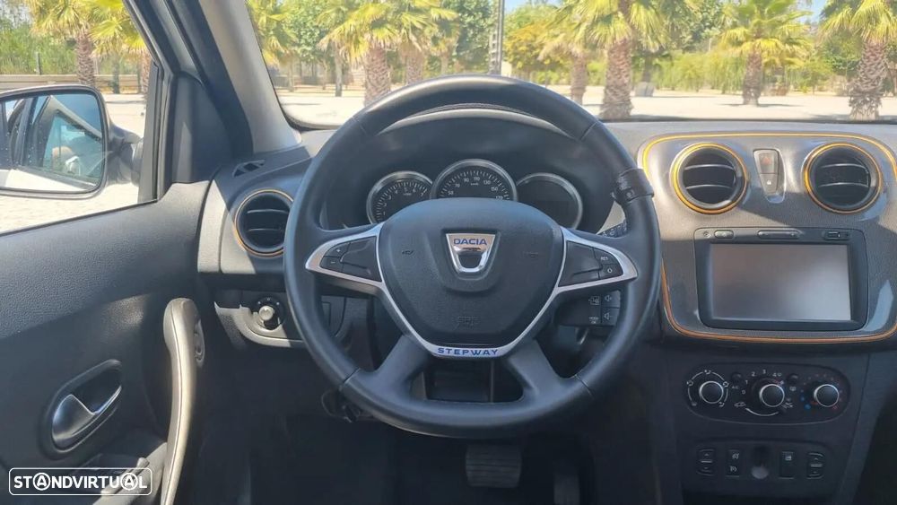 Dacia Sandero - 9