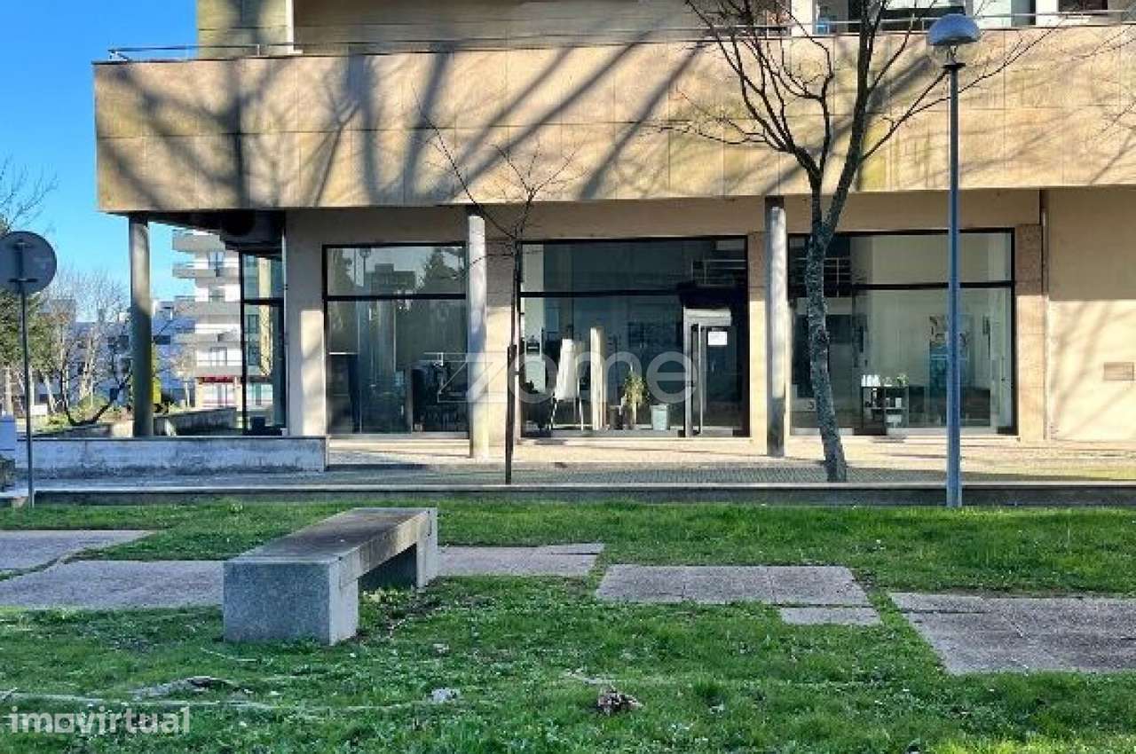 Loja Empreendimento VILLATRIUM  Excelente oportunidade de investimento