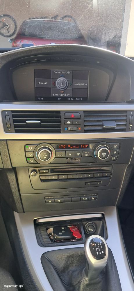 BMW 318 d Navigation - 8