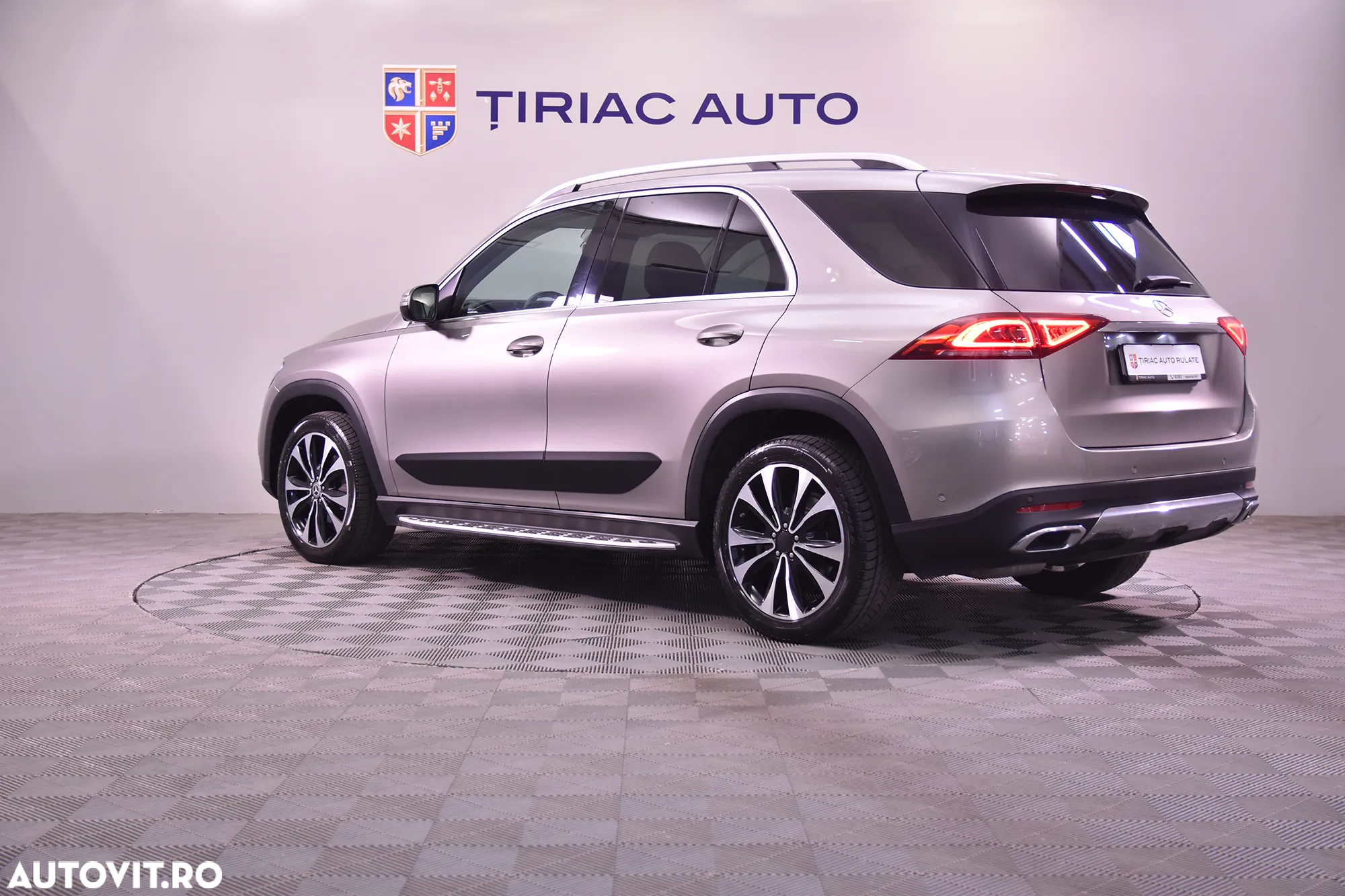 Mercedes-Benz GLE 300 d 4MATIC - 3