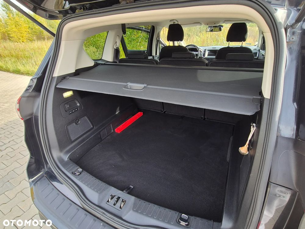 Ford S-Max - 14