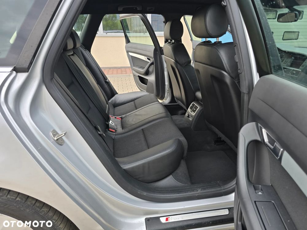 Audi A6 Avant 2.4 quattro - 15
