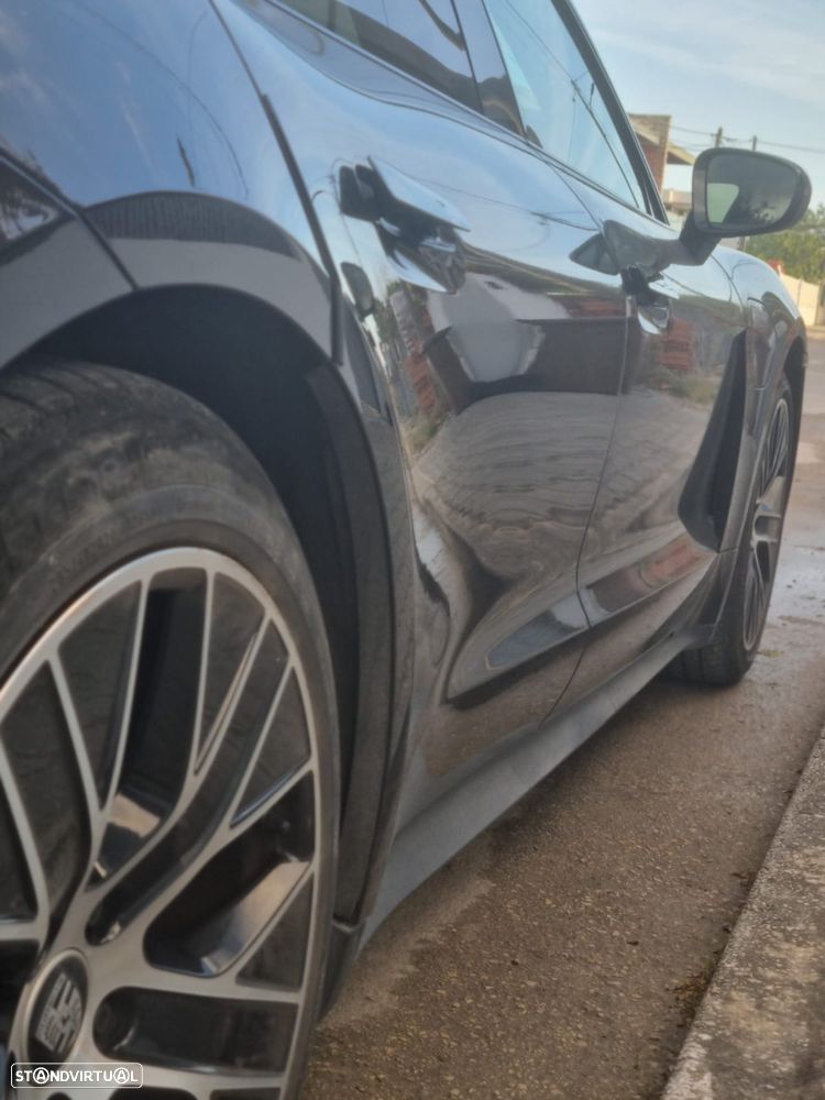 Porsche Taycan Standard - 4