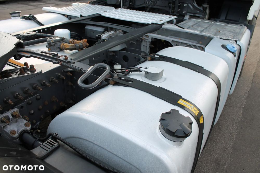 Volvo FH460** XXL** salon PL **nowe opony** - 15