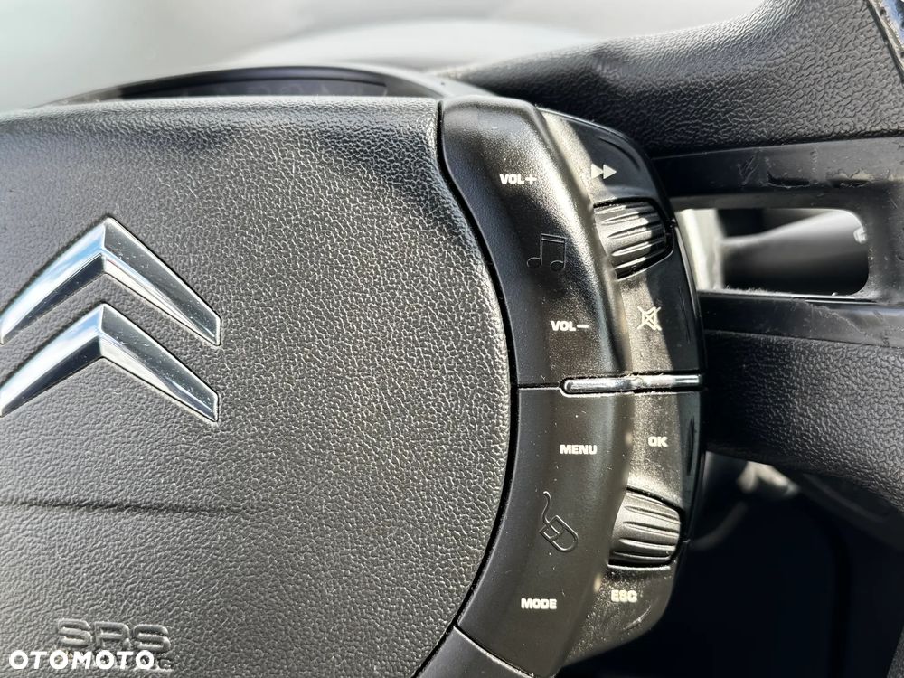 Citroën C4 Grand Picasso 1.8 16V Advance - 17