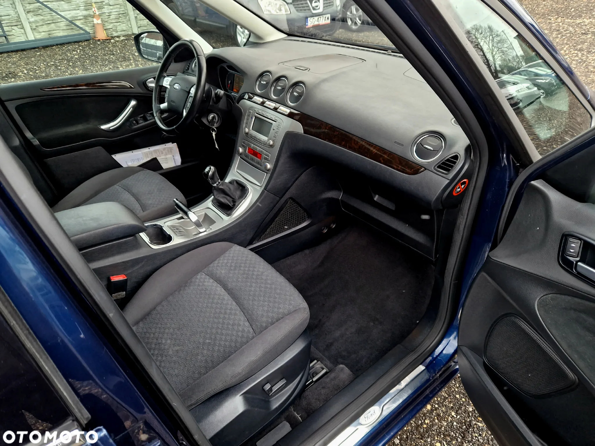 Ford Galaxy 2.0 Ghia - 18