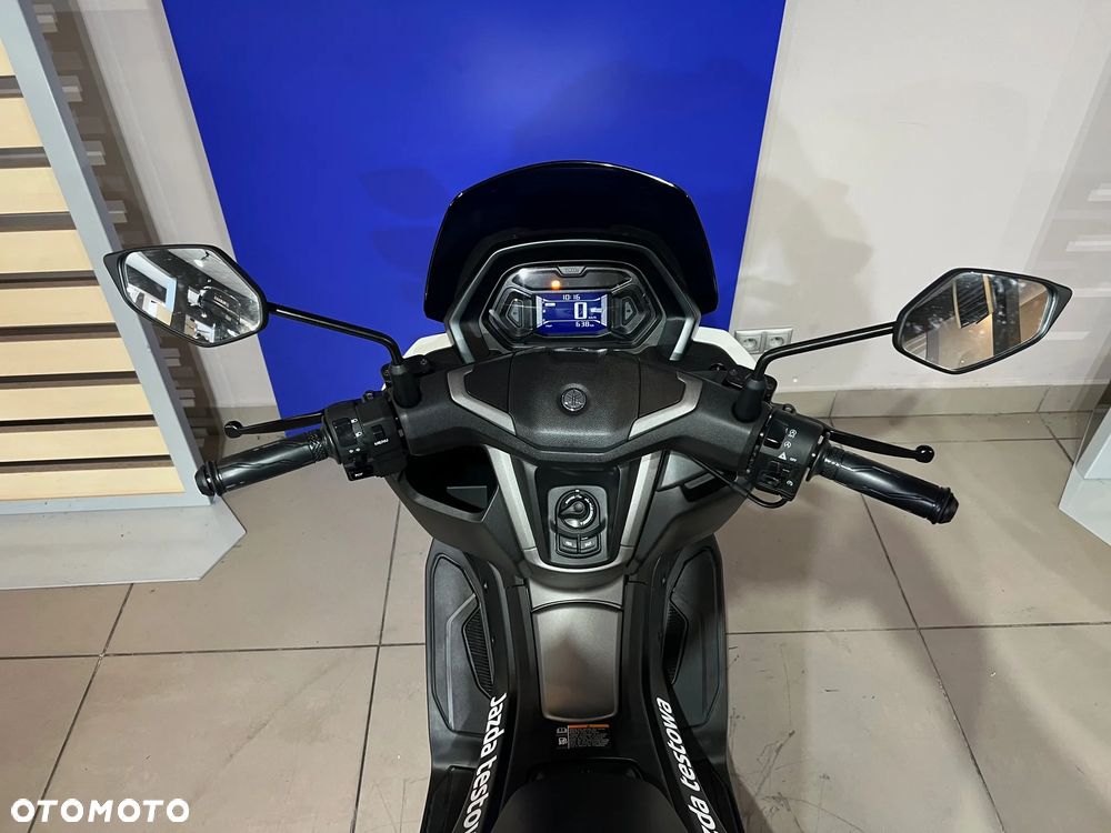 Yamaha NMAX - 6