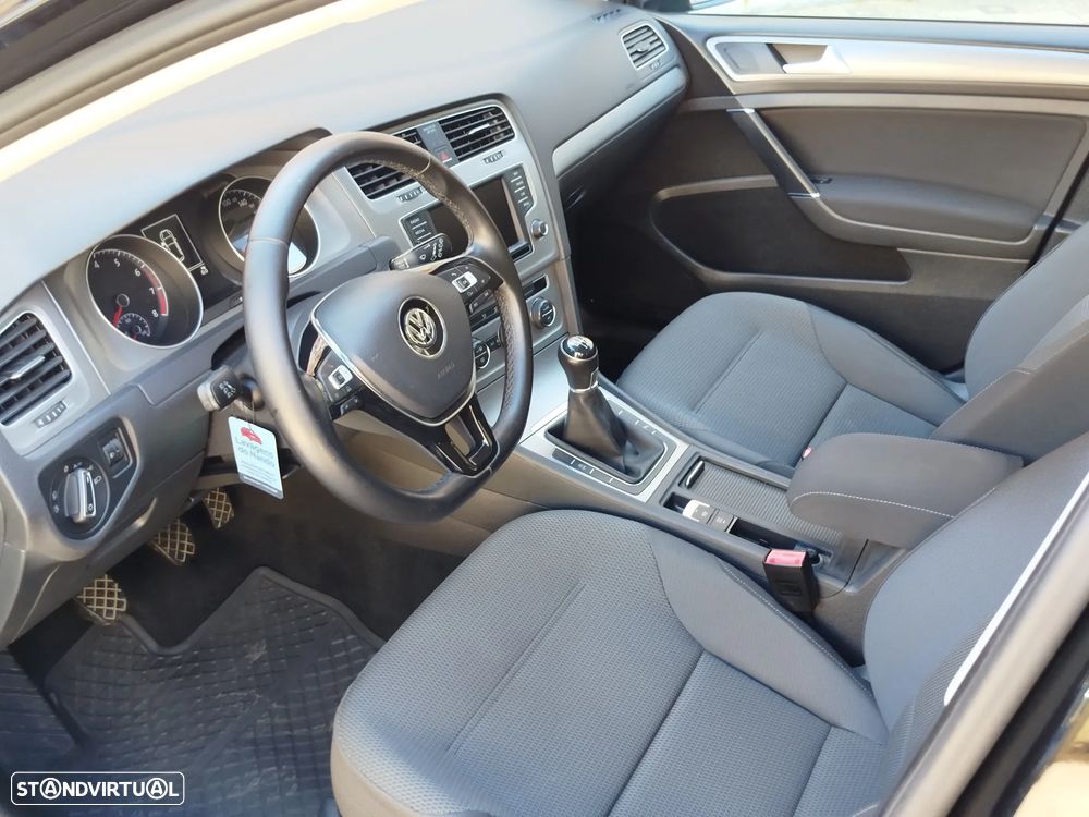 VW Golf 1.0 TSI Confortline - 12