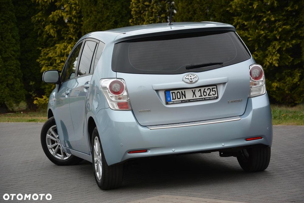 Toyota Verso 2.0 D-4D Premium - 14