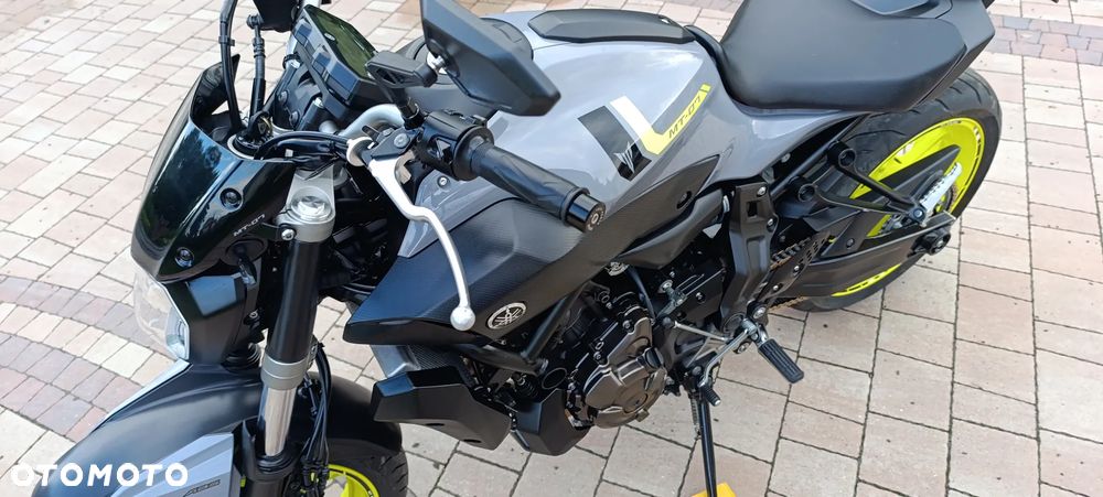 Yamaha MT - 15