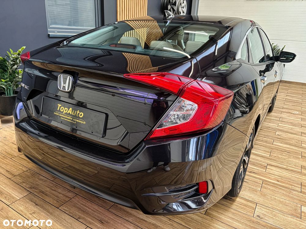 Honda Civic 1.5 i-VTEC Turbo CVT Executive - 9