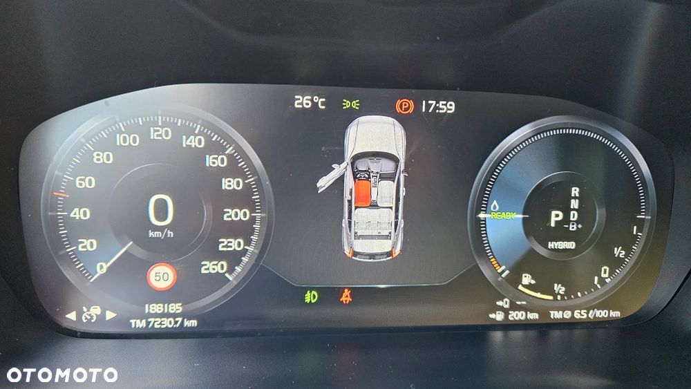 Volvo XC 40 T5 Twin Engine DKG R-Design - 22