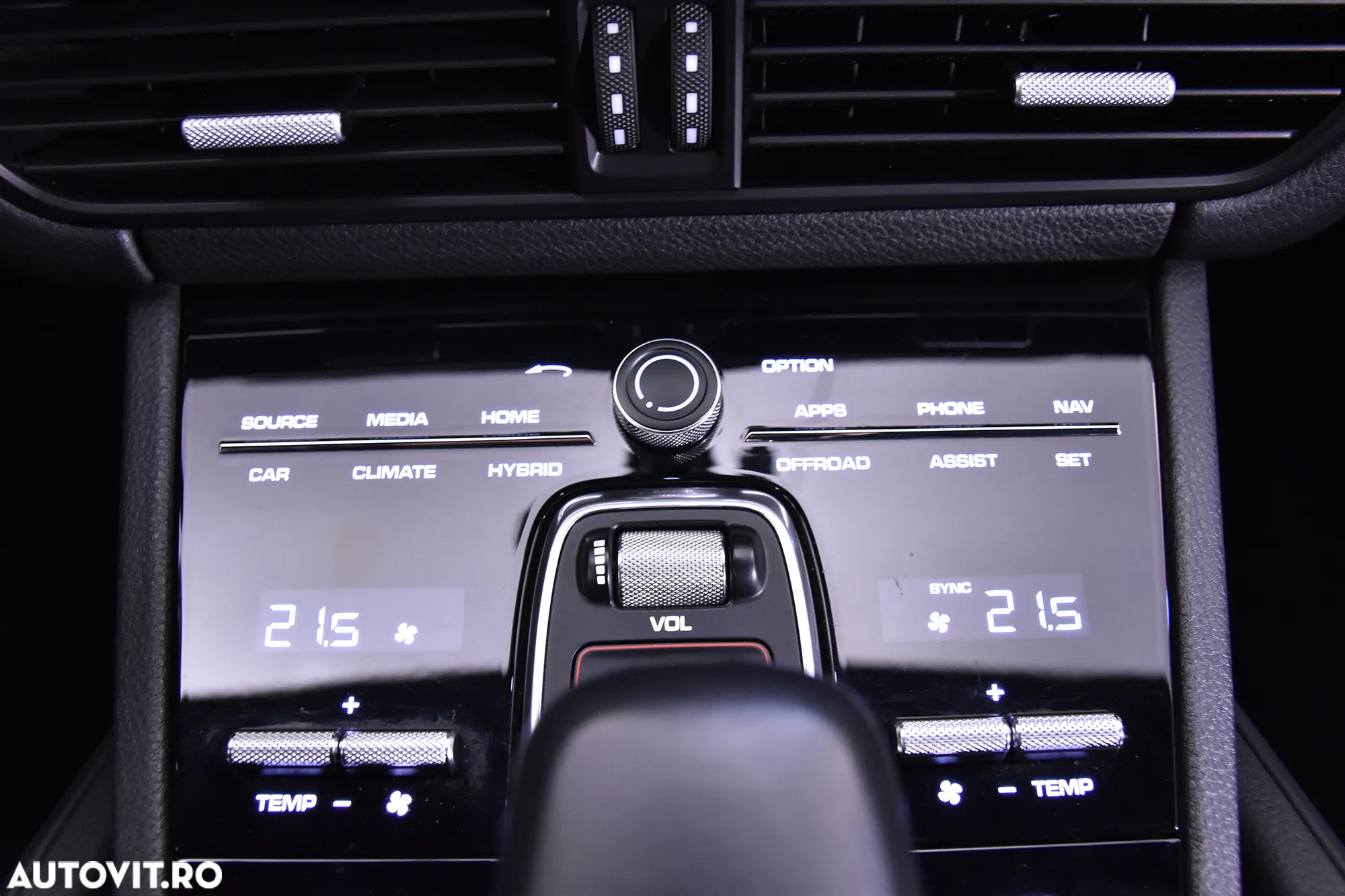 Porsche Cayenne - 18