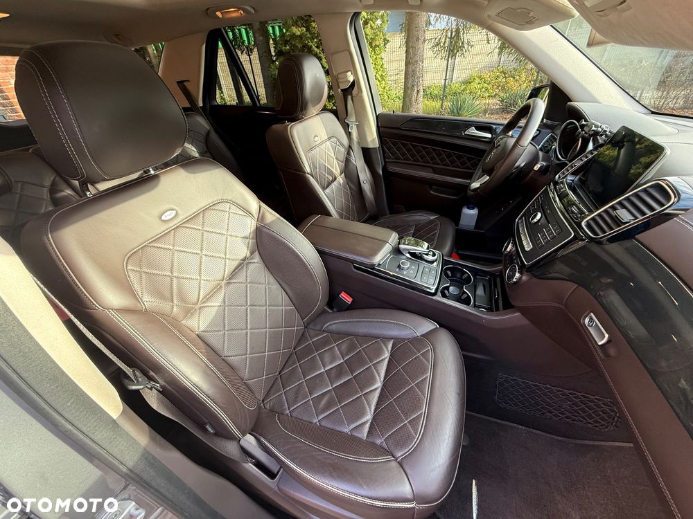 Mercedes-Benz GLE 350 d 4-Matic - 24