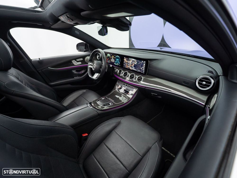 Mercedes-Benz E 300 de AMG Line - 43