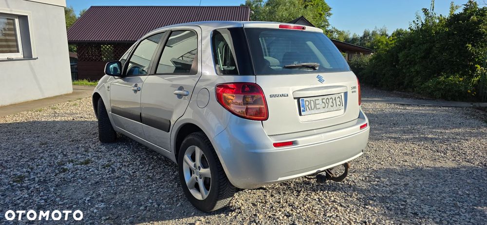 Suzuki SX4 1.9 DDiS DPF 4x2 Comfort - 4