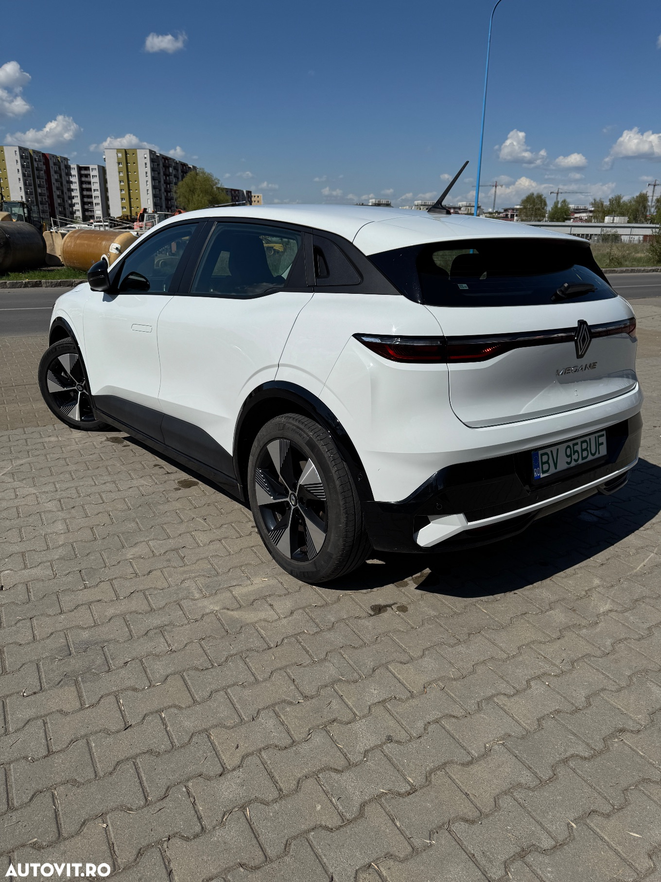Renault Megane E-TECH EV40 standard charge equilibre - 8