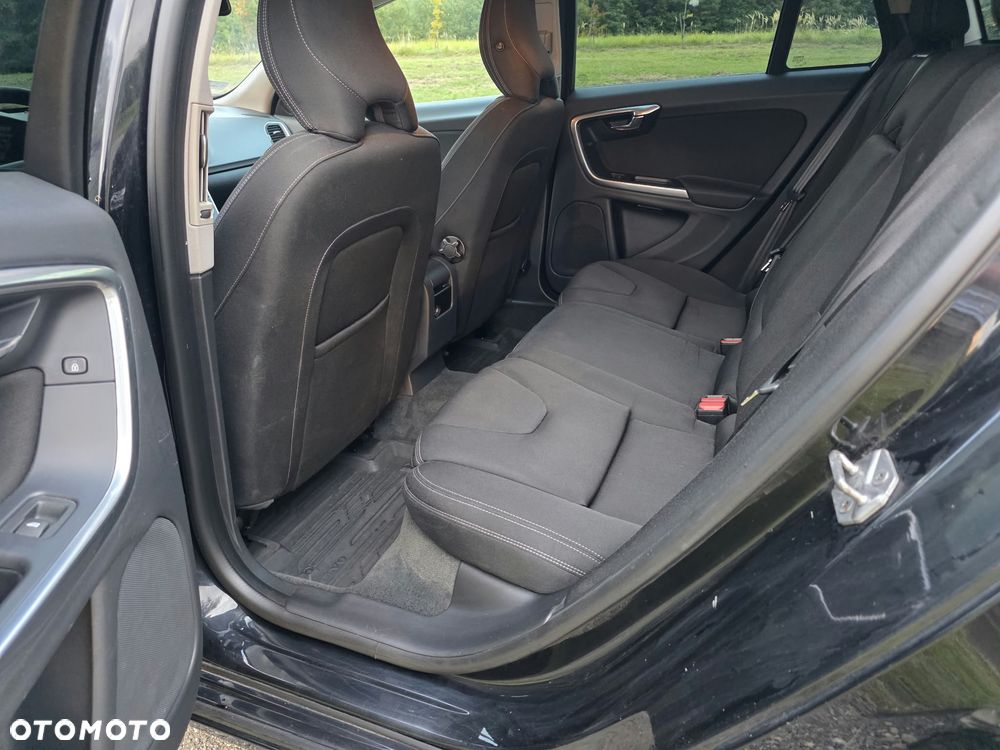Volvo V60 - 16