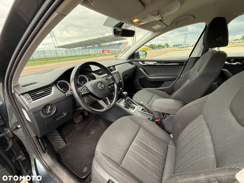 Skoda Octavia 1.5 TSI ACT Style DSG - 20