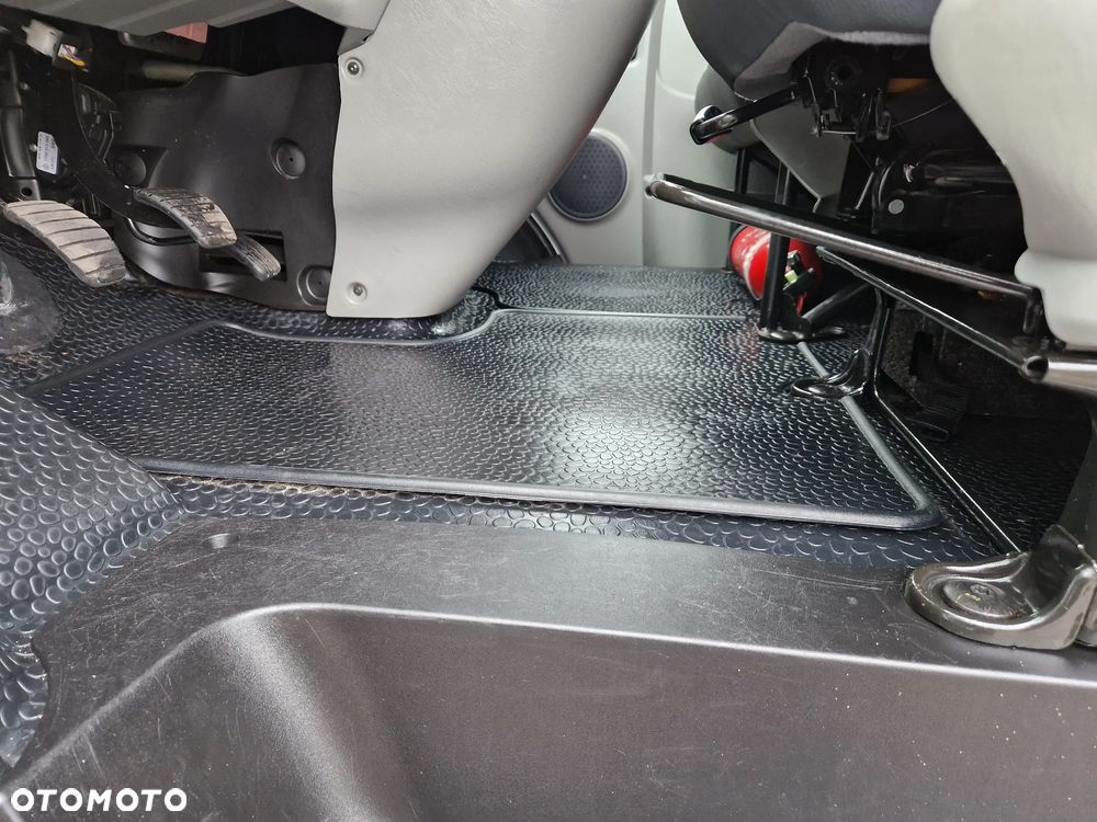 Renault Trafic Passenger Expression - 17