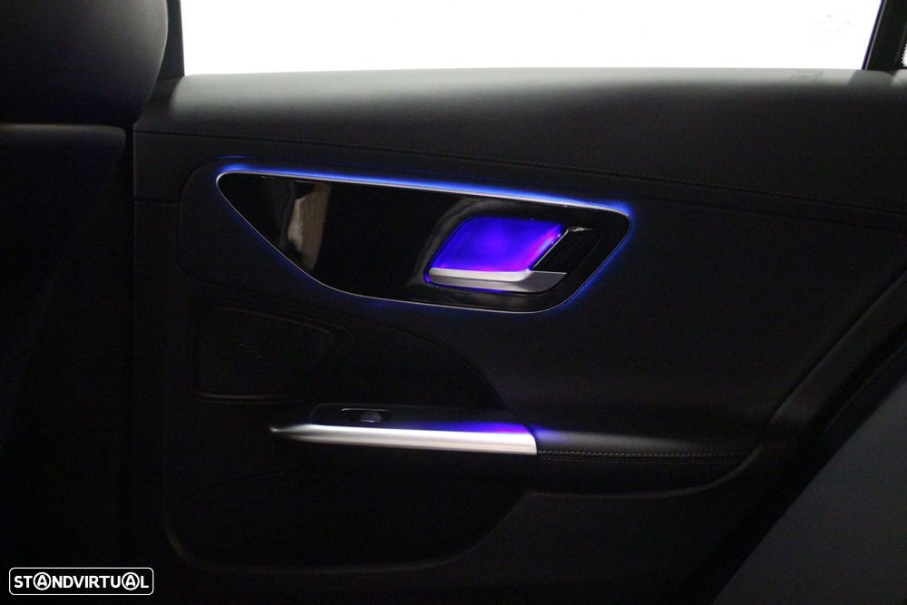 Mercedes-Benz C 300 de AMG Line - 32