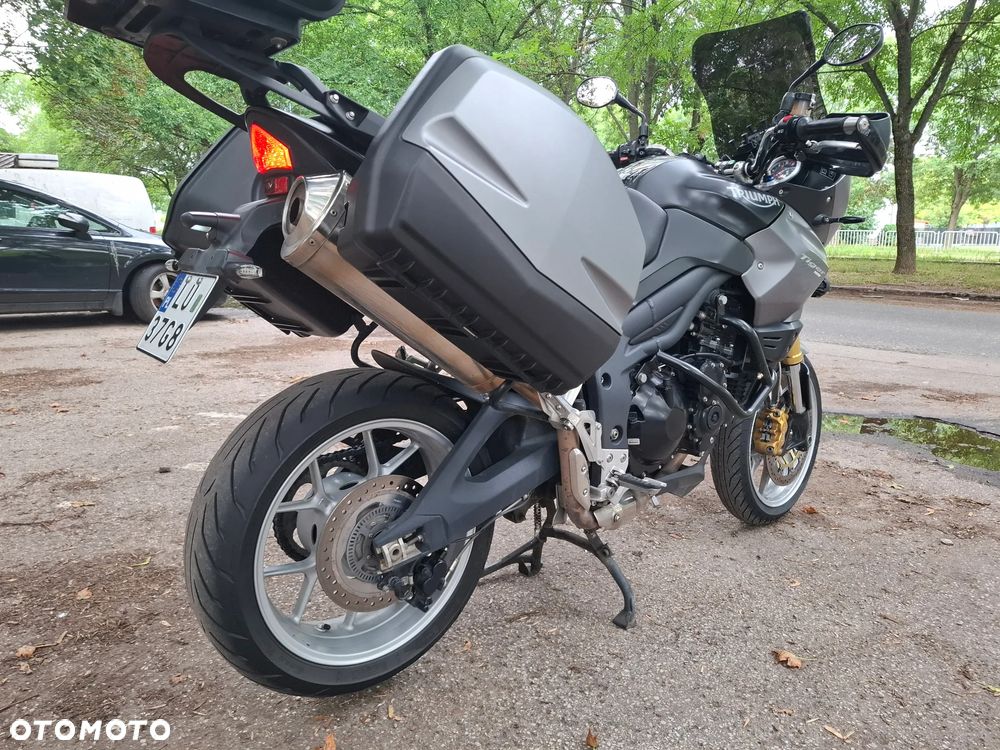 Triumph Tiger - 9