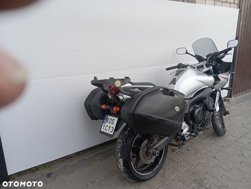 Yamaha FZ6 - 6