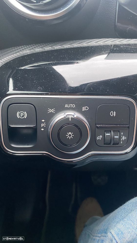 Mercedes-Benz A 180 d Business Solutions - 30